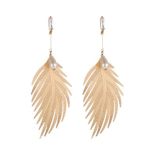 Feather Pearl Earrings
