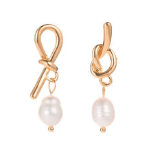 Load image into Gallery viewer, Dangle Earrings