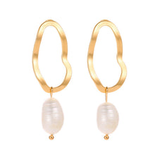 Load image into Gallery viewer, Dangle Earrings