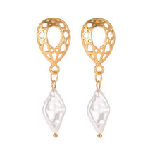 Load image into Gallery viewer, Dangle Earrings