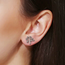 Load image into Gallery viewer, Silver Leaf Earring